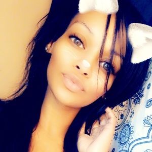 Meet your Posher, Ccarmen